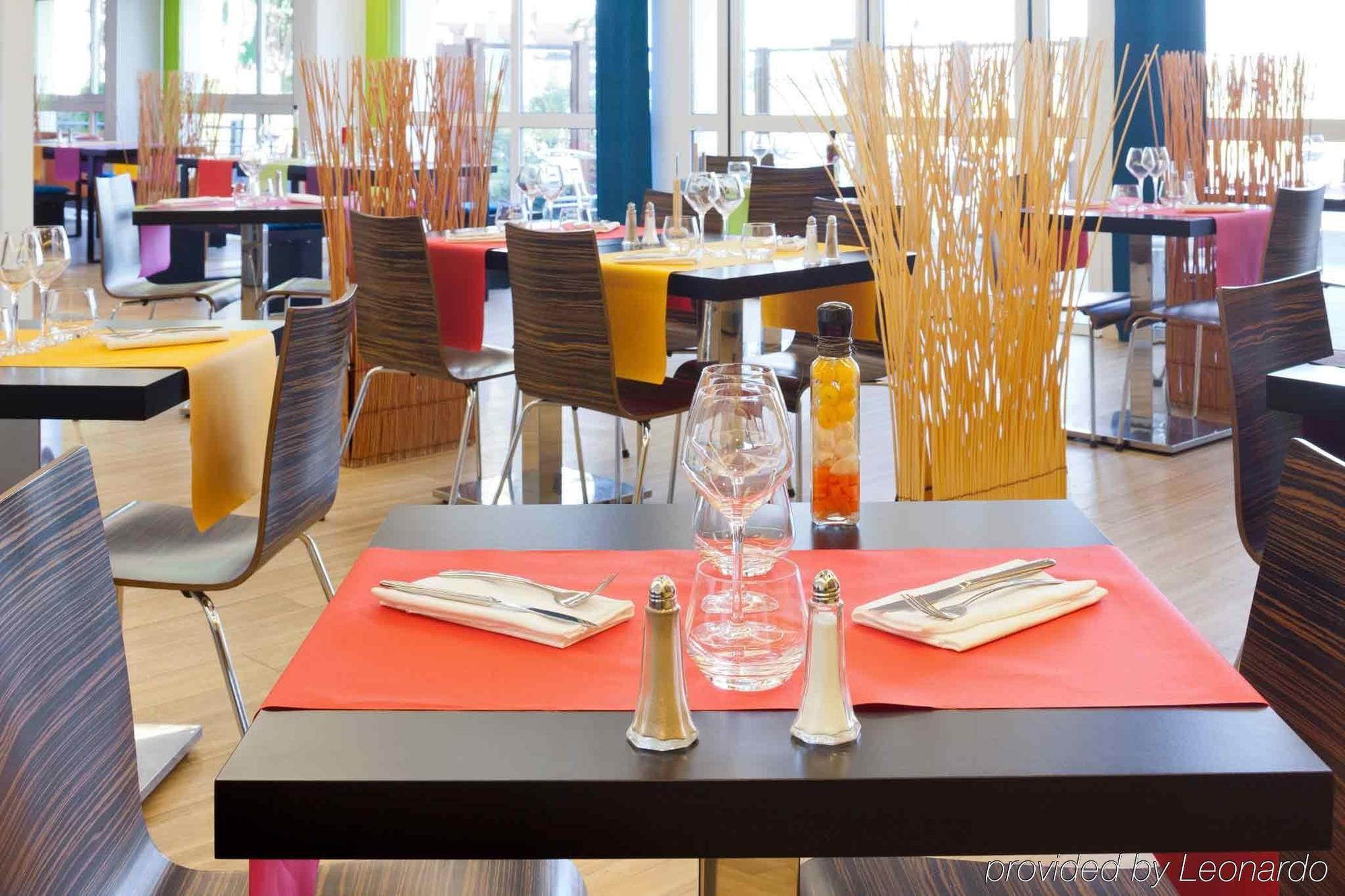 Ibis Styles Ouistreham Hotel Bagian luar foto